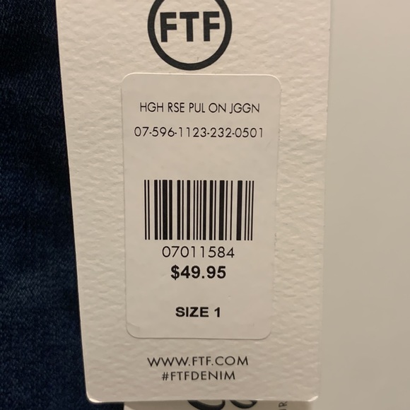 High Rise Jeggings - Picture 3 of 3